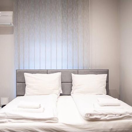 Bold Base Apartment Budapest Esterno foto
